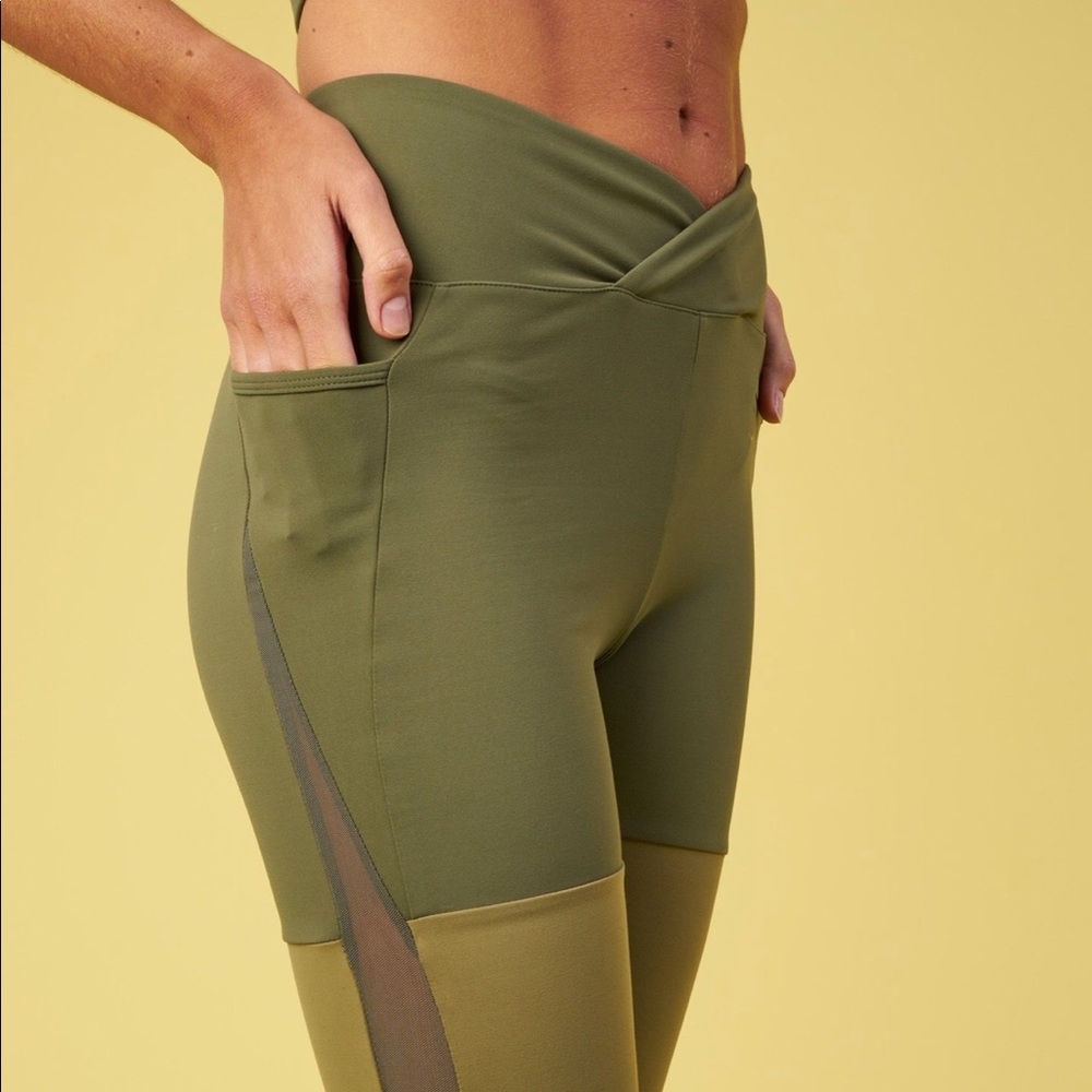 Gymshark Nikki B season 2 dynamic leggings